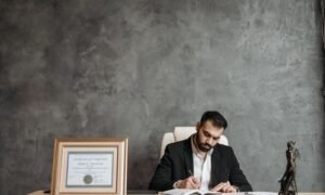 When Things Go Wrong: What a Personal Injury Lawyer Actually Does for You