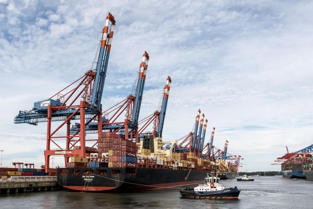 Freight Capacity Planning Before the Seasonal Rush Arrives